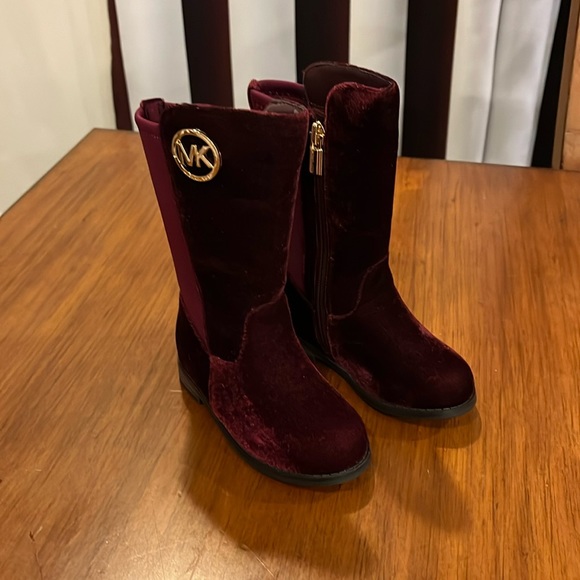 Michael Kors Emma Lily velour Boots new plum Girls Toddlers Size 12 - Picture 3 of 13